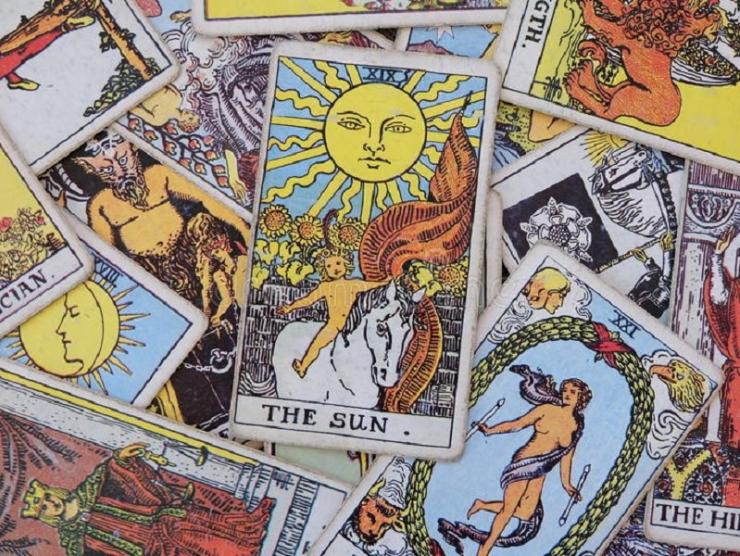 Tarot Cards (The Sun)